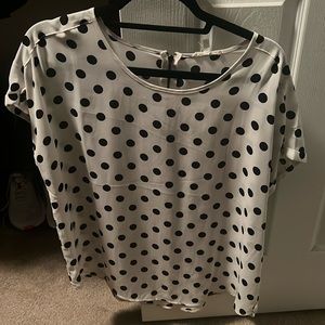 Maurices size M Polkadot shirt